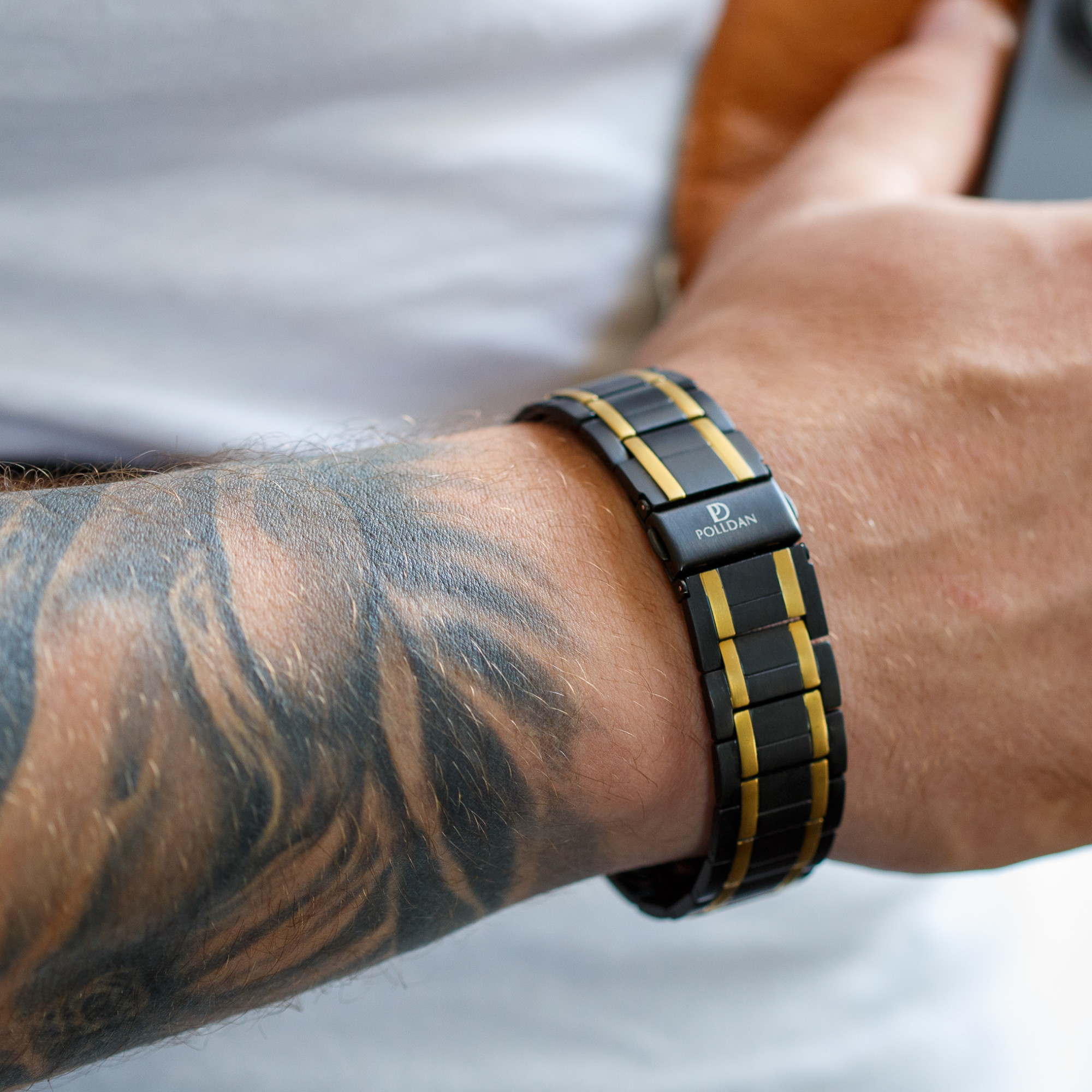 Polldan Magnetic Bracelets For Men 3X Power - 6200 Gauss (Black-Gold)