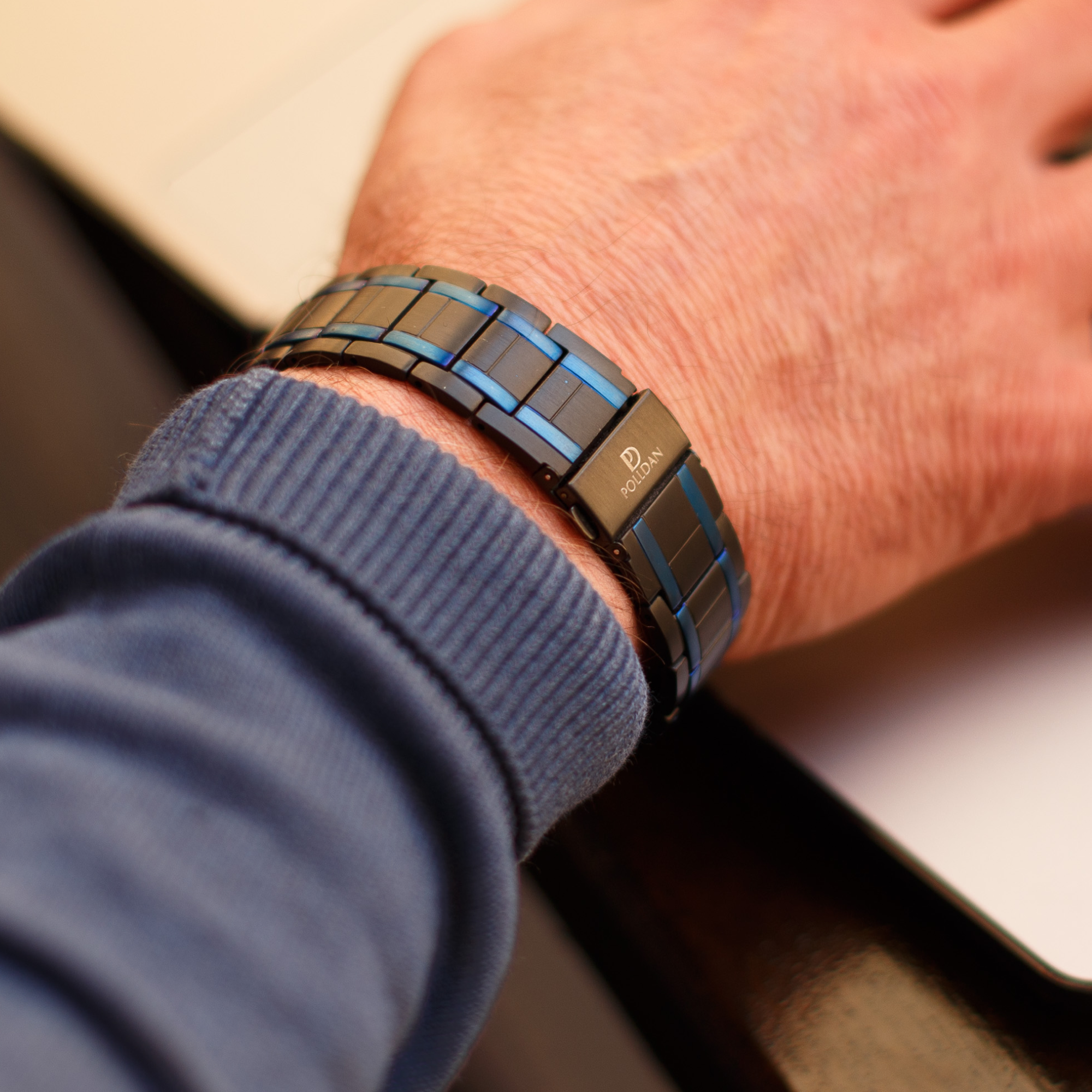 Polldan Magnetic Bracelets For Men 3X Power - 6200 Gauss (Black-Blue)