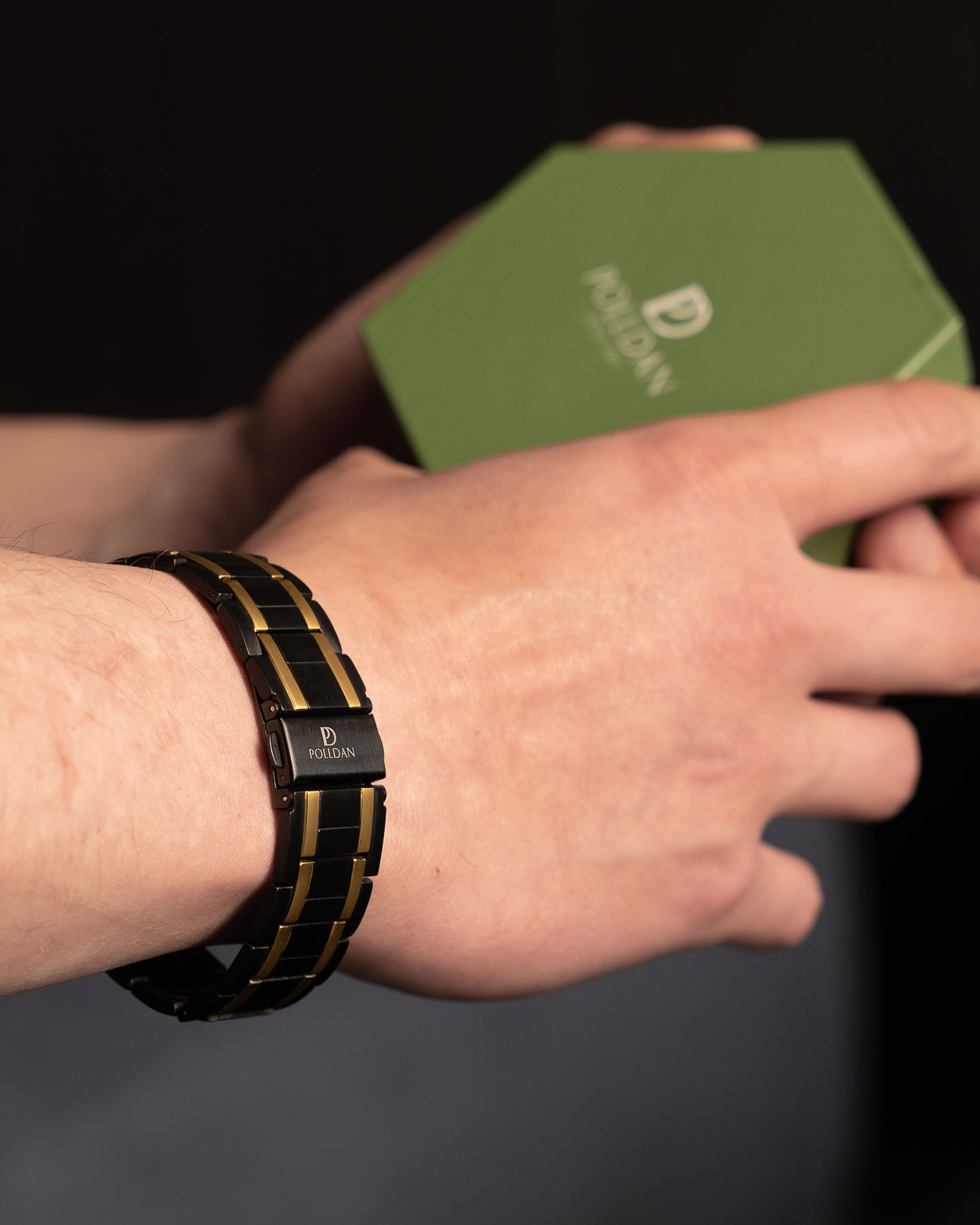 Polldan Magnetic Bracelets For Men 3X Power - 6200 Gauss (Black-Gold)