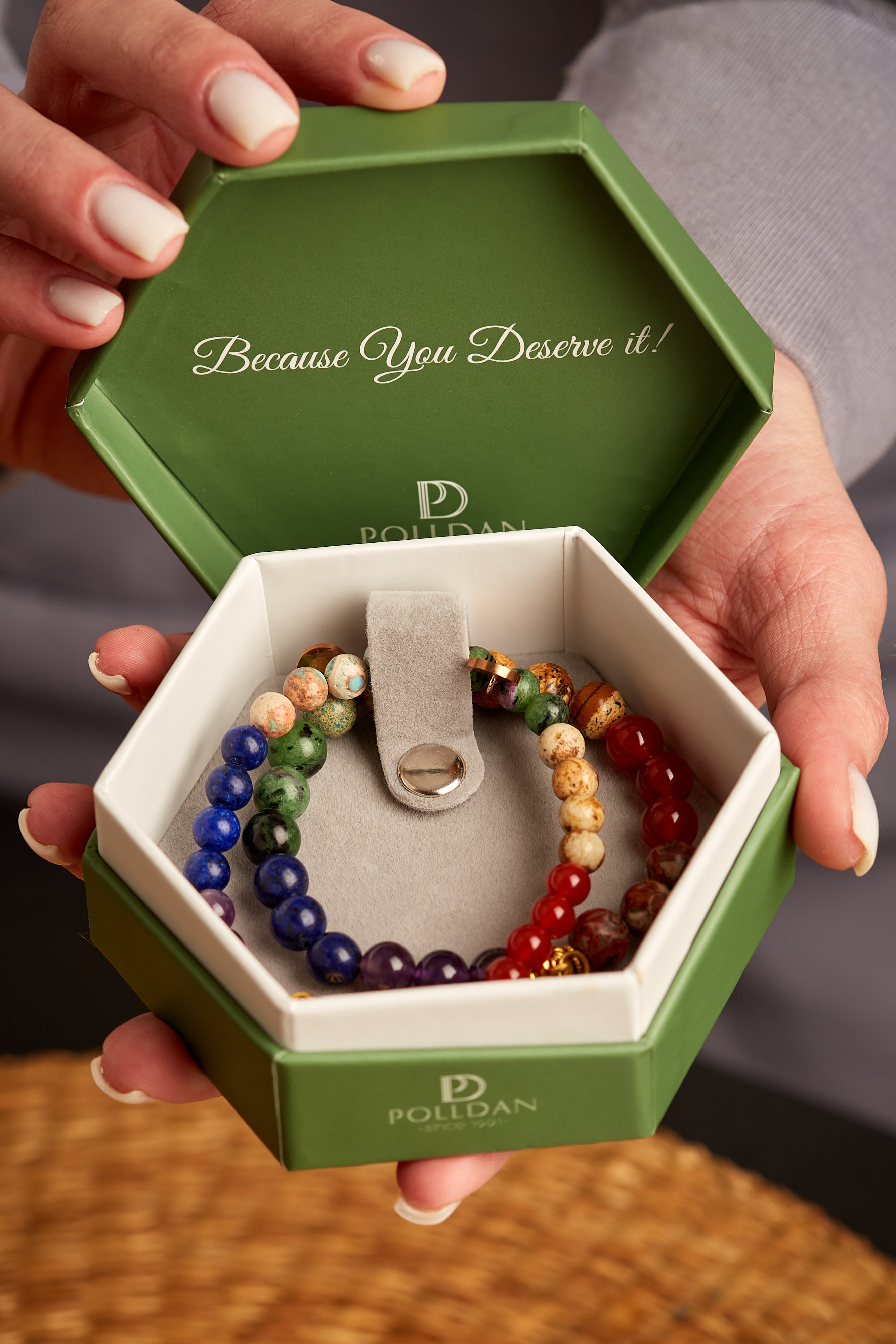 7 Chakra Healing Bracelet for Men and Women - Balance and Energy Alignment (Tree)